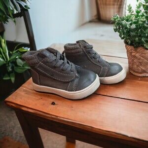 🌍5/$10🌏 Wonder Nation Size 4 High Top Sneakers